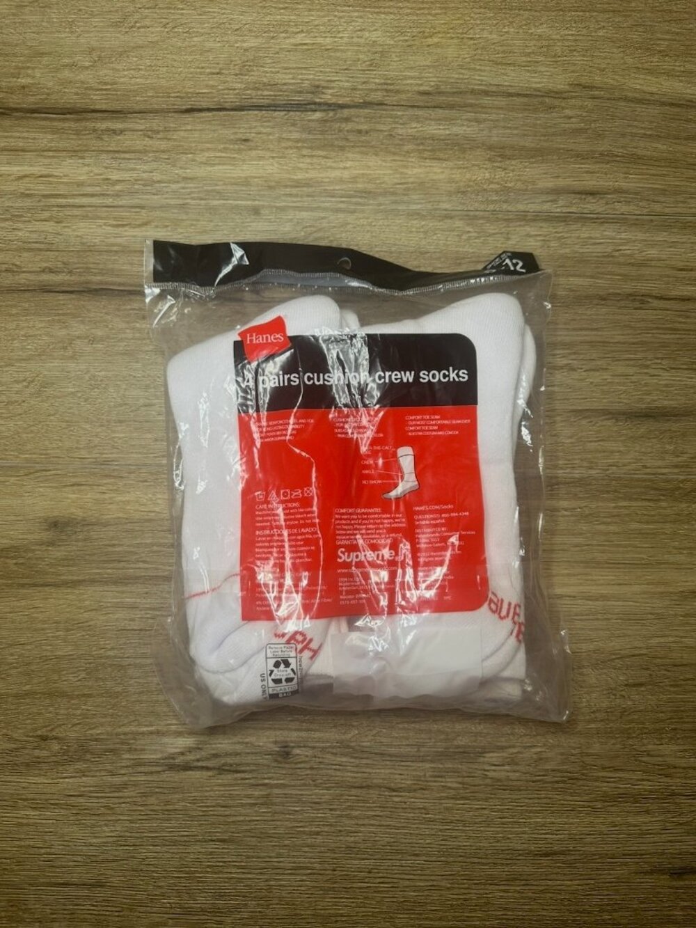 Supreme White Socks with Red Logo - 4 Pack Cushion Crew - Picture 2 of 2